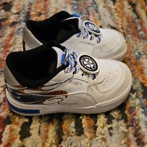 Hot Wheels Puma White and Black Sneakers with Blue Accents - Toddler 5
